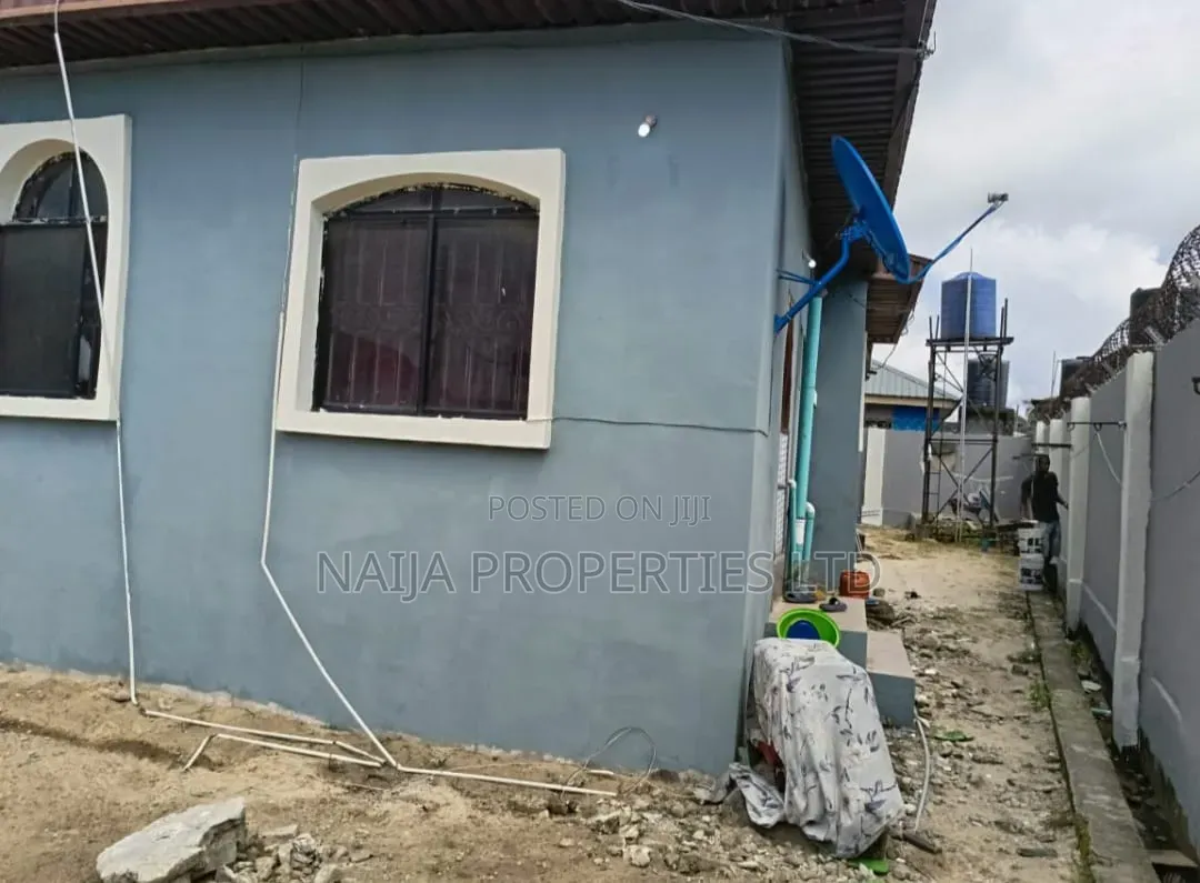3bdrm Bungalow in Awoyaya for sale in Awoyaya