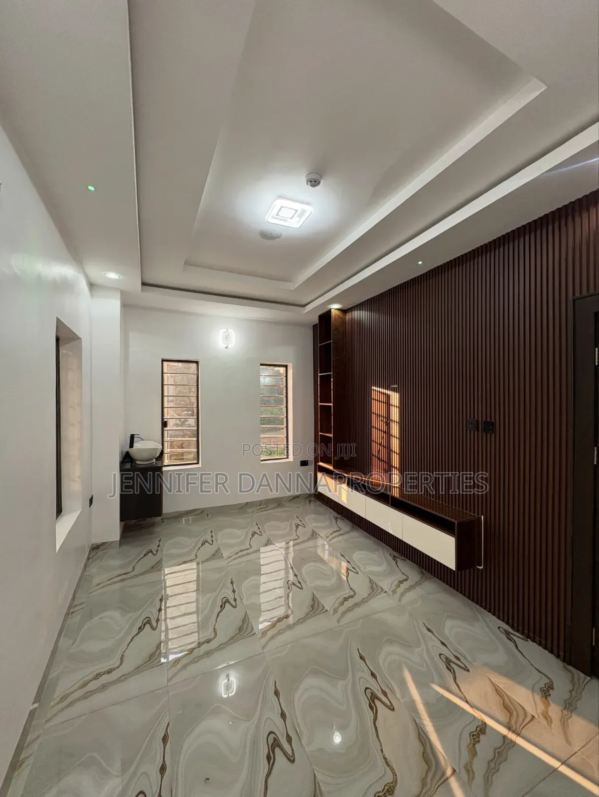 5bdrm Duplex in Wtc Estate, Enugu for sale in Enugu