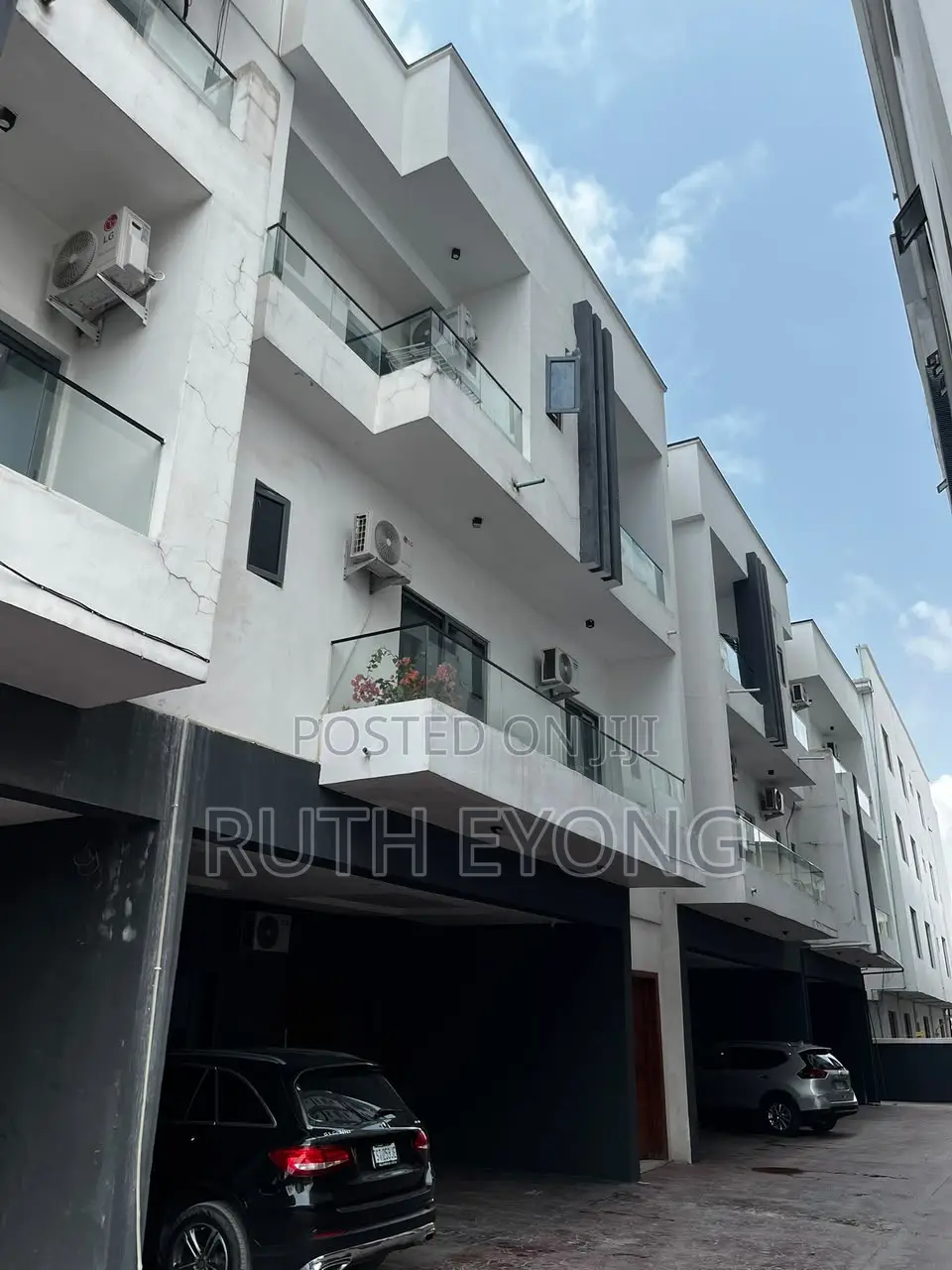 2bdrm Apartment in Ikate Lekki Lagos for sale in Ikate