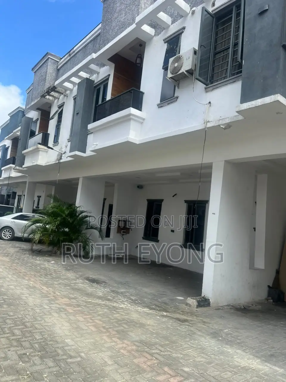 4bdrm Townhouse / Terrace in Ikota Gra, Lagos for rent in Ikota