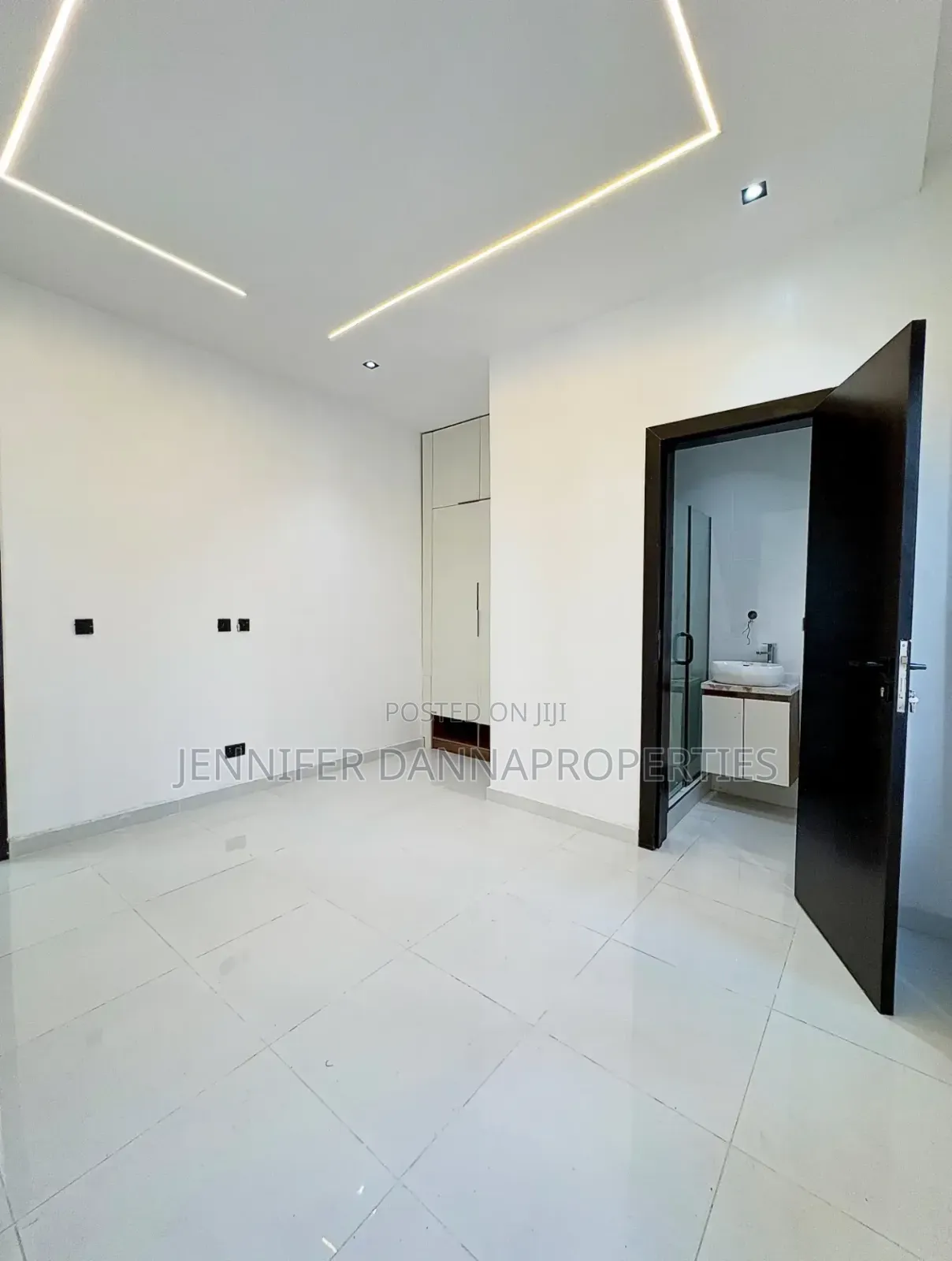 4bdrm Duplex in Sangotedo for sale in Sangotedo
