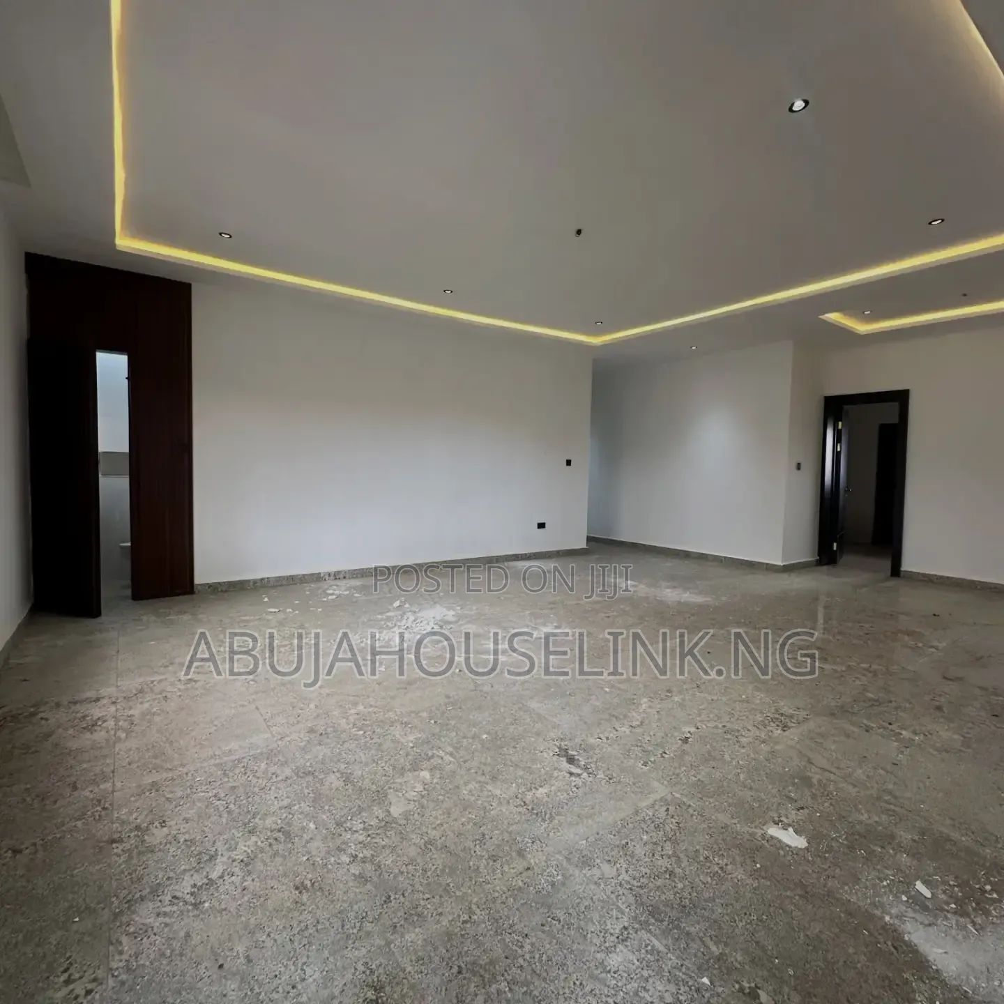 3bdrm Apartment in Wuye Main Abuja for sale in Wuye