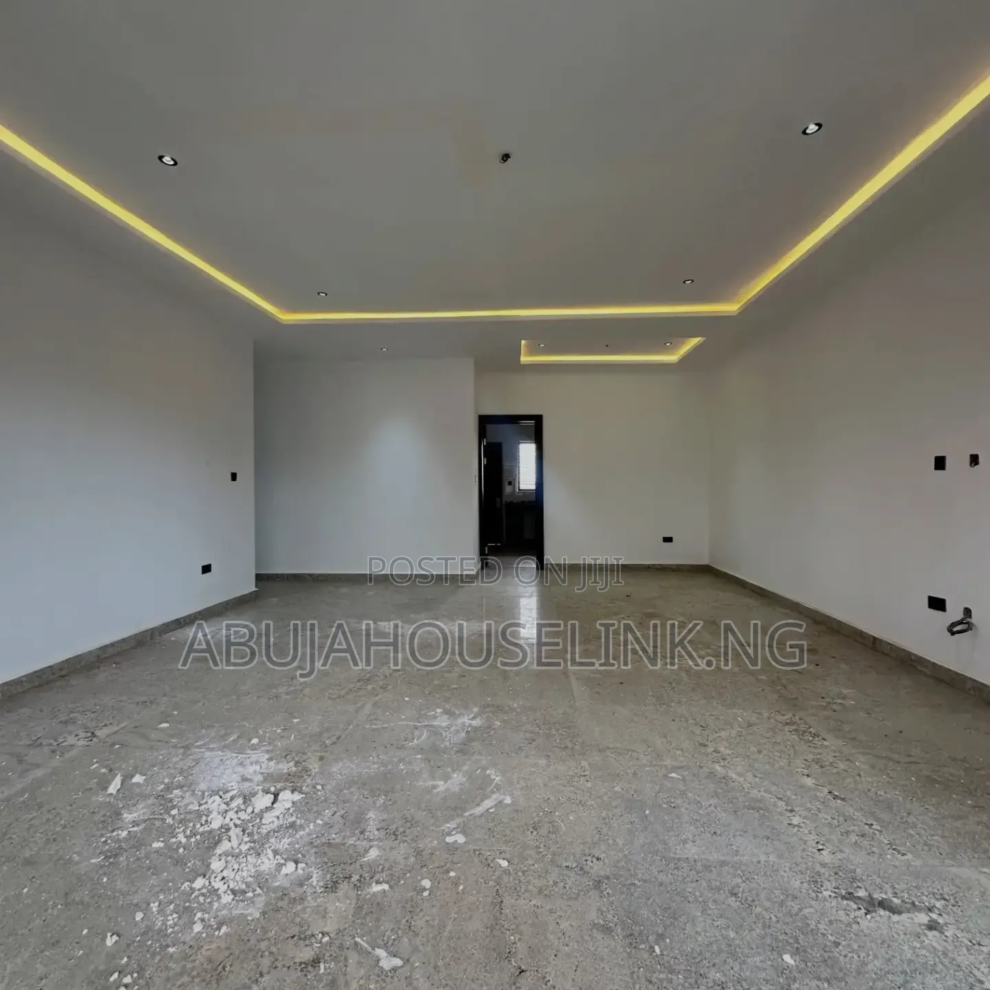3bdrm Apartment in Wuye Main Abuja for sale in Wuye