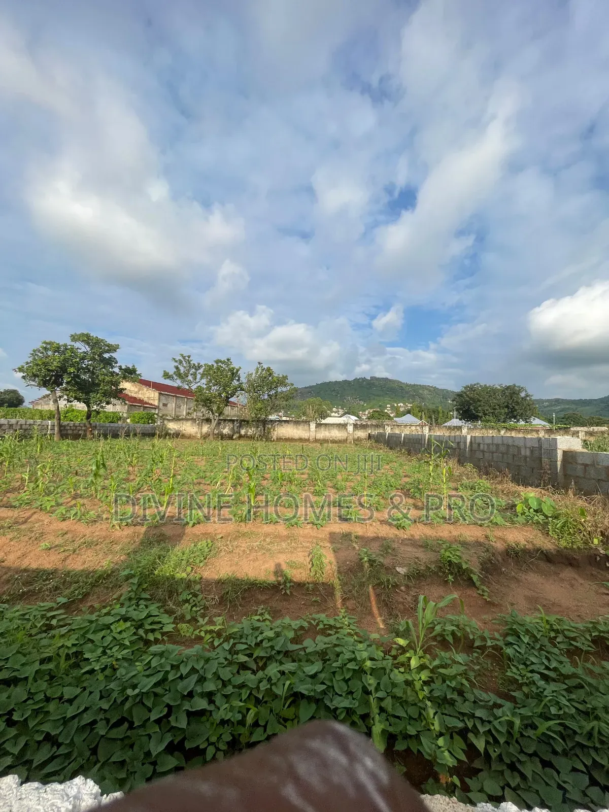 Distress Flat Land in a Strategic Location in Kubwa