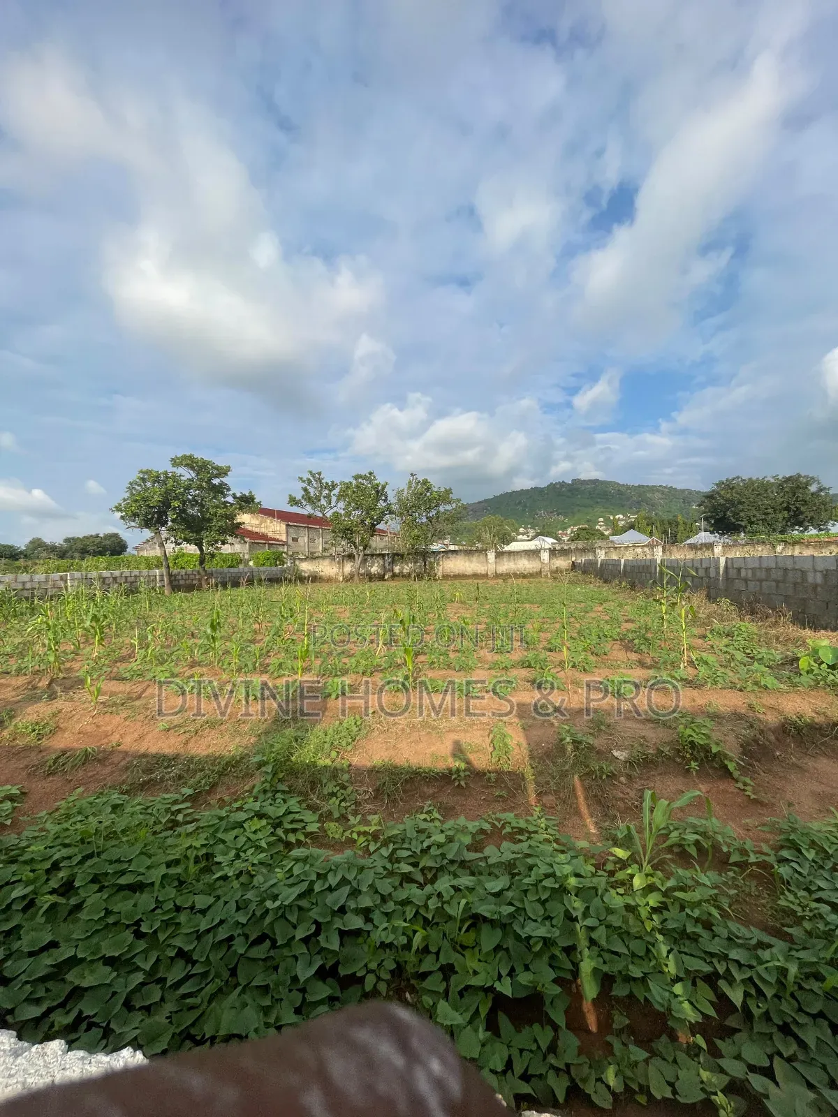 Distress Flat Land in a Strategic Location in Kubwa