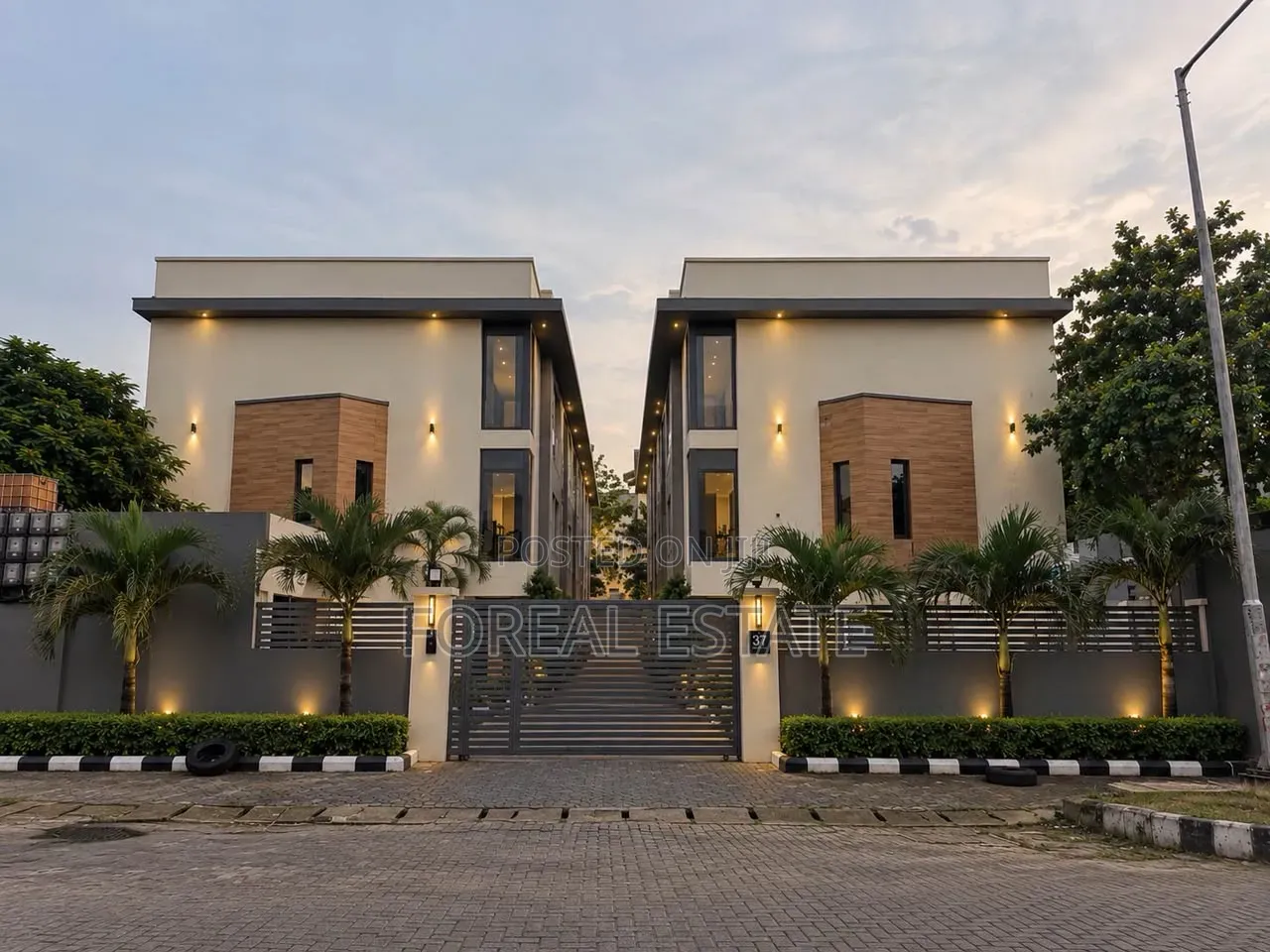 Executive 4 Bedroom With Pool in Victoria Island Close to Coastal Road in Adeola Odeku