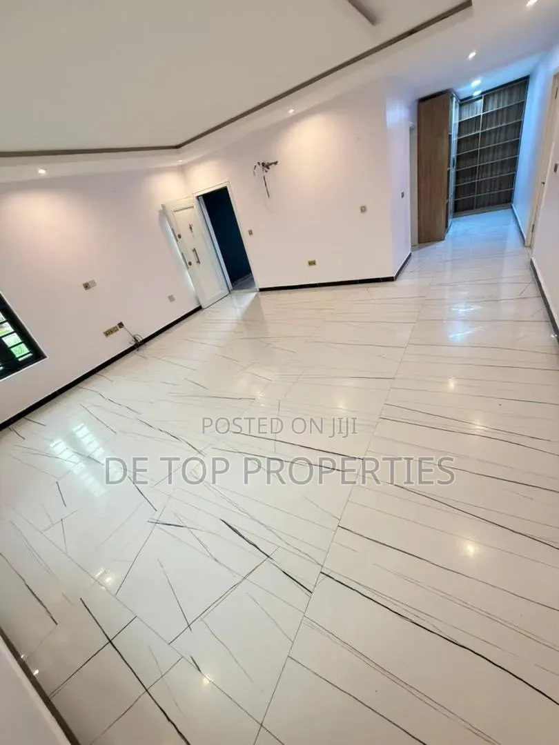 7bdrm Duplex in Royal Garden, Ajiwe for rent in Ajiwe
