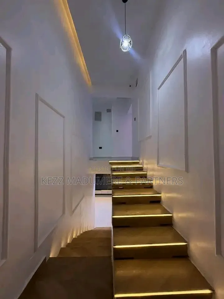 4bdrm Duplex in Eliozu Port Harcourt for rent in Eliozu
