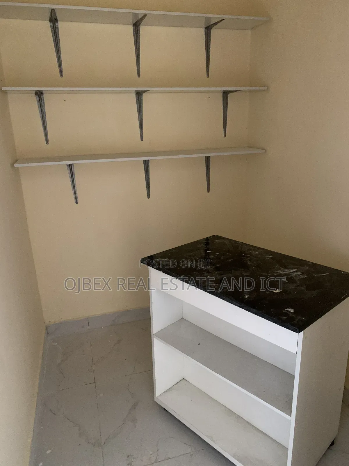 Furnished 3bdrm Block of Flats in Abijo Gra, Ajah for rent in Ajah