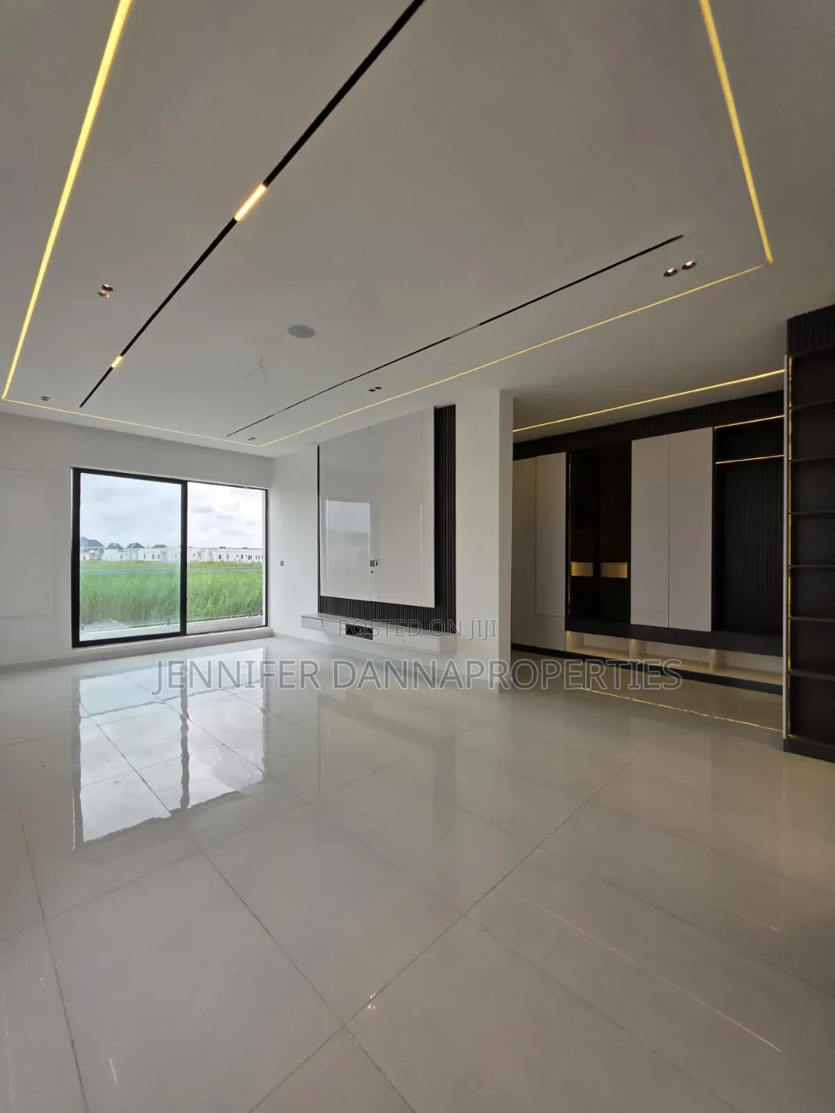 5bdrm Duplex in Ado / Ajah for sale in Ado / Ajah