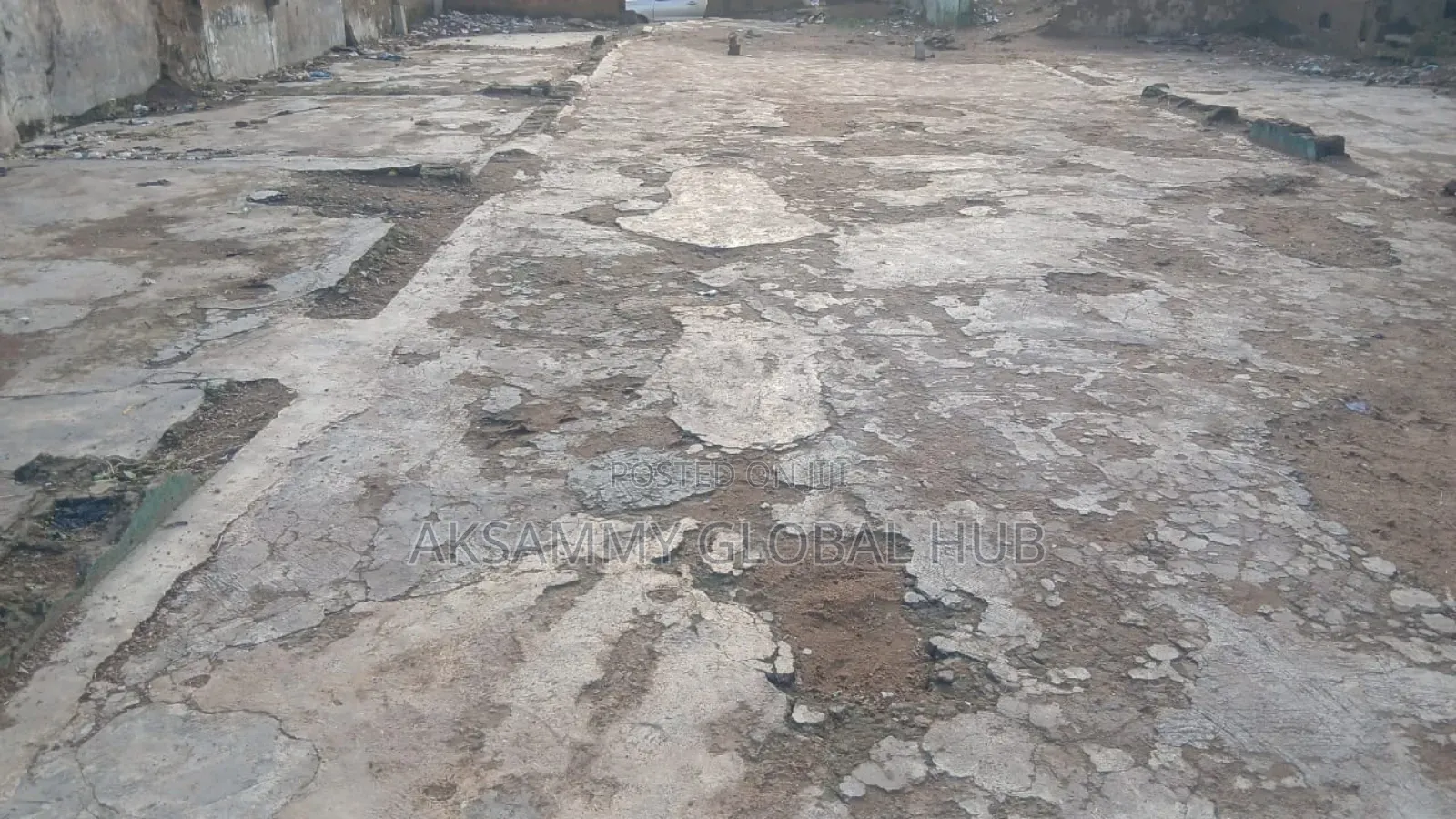 Commercial Land for Sale in Agbowo