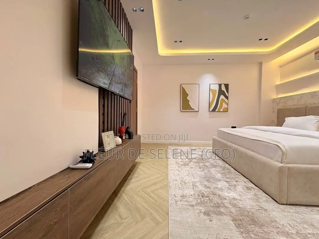 Luxurious 4 Bedroom Maisonnete in Old Ikoyi