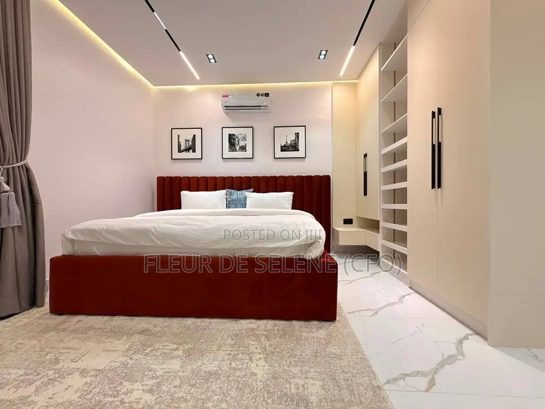 Luxurious 4 Bedroom Maisonnete in Old Ikoyi