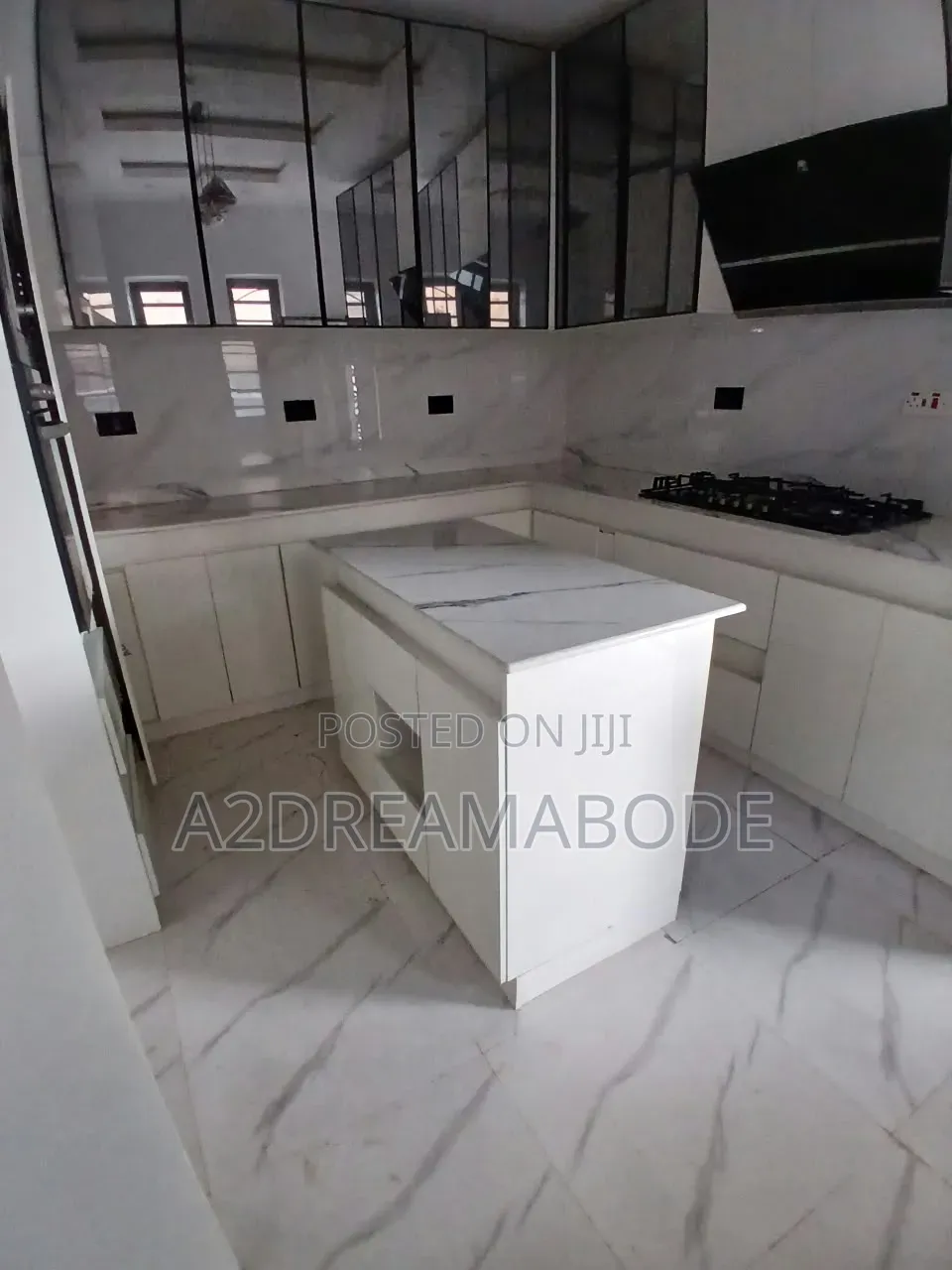 4bdrm Duplex in Off Ogudu Gra for sale in Ogudu Road