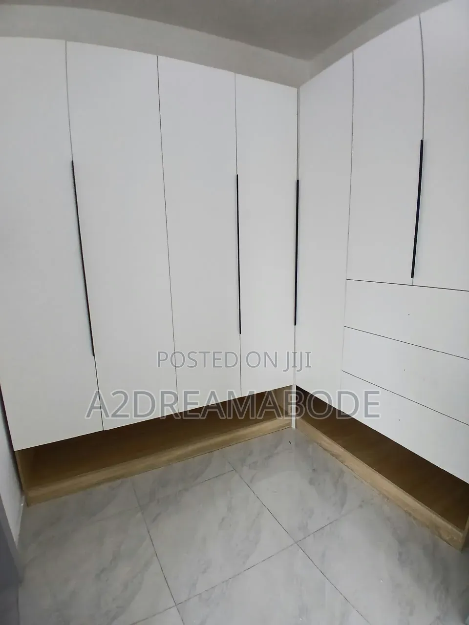 4bdrm Duplex in Ogudu Gra for sale in Ogudu GRA