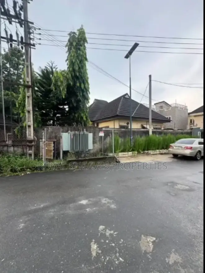 3bdrm Bungalow in Obio-Akpor for sale in Obio-Akpor