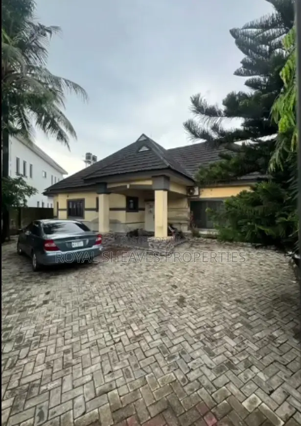 3bdrm Bungalow in Obio-Akpor for sale in Obio-Akpor