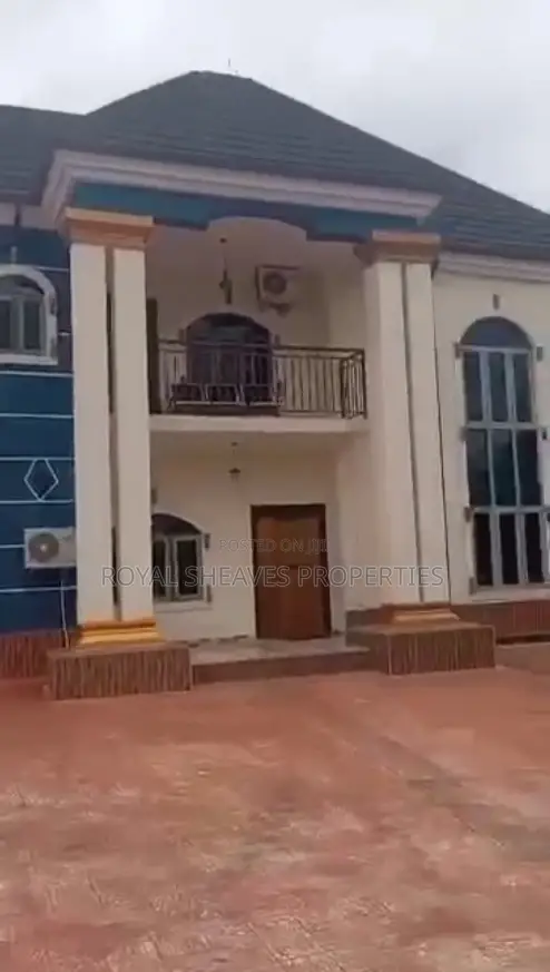 5bdrm Duplex in Obio-Akpor for sale in Obio-Akpor