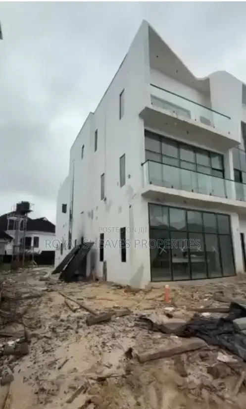 5bdrm Duplex in Trans Amadi for sale in Trans Amadi