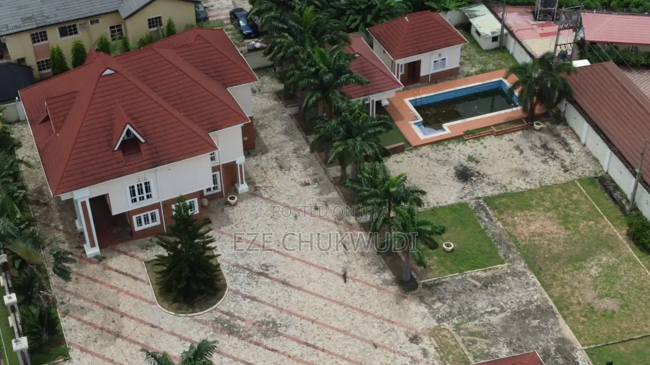 5bdrm Duplex in Golf Estate, Enugu for sale in Enugu