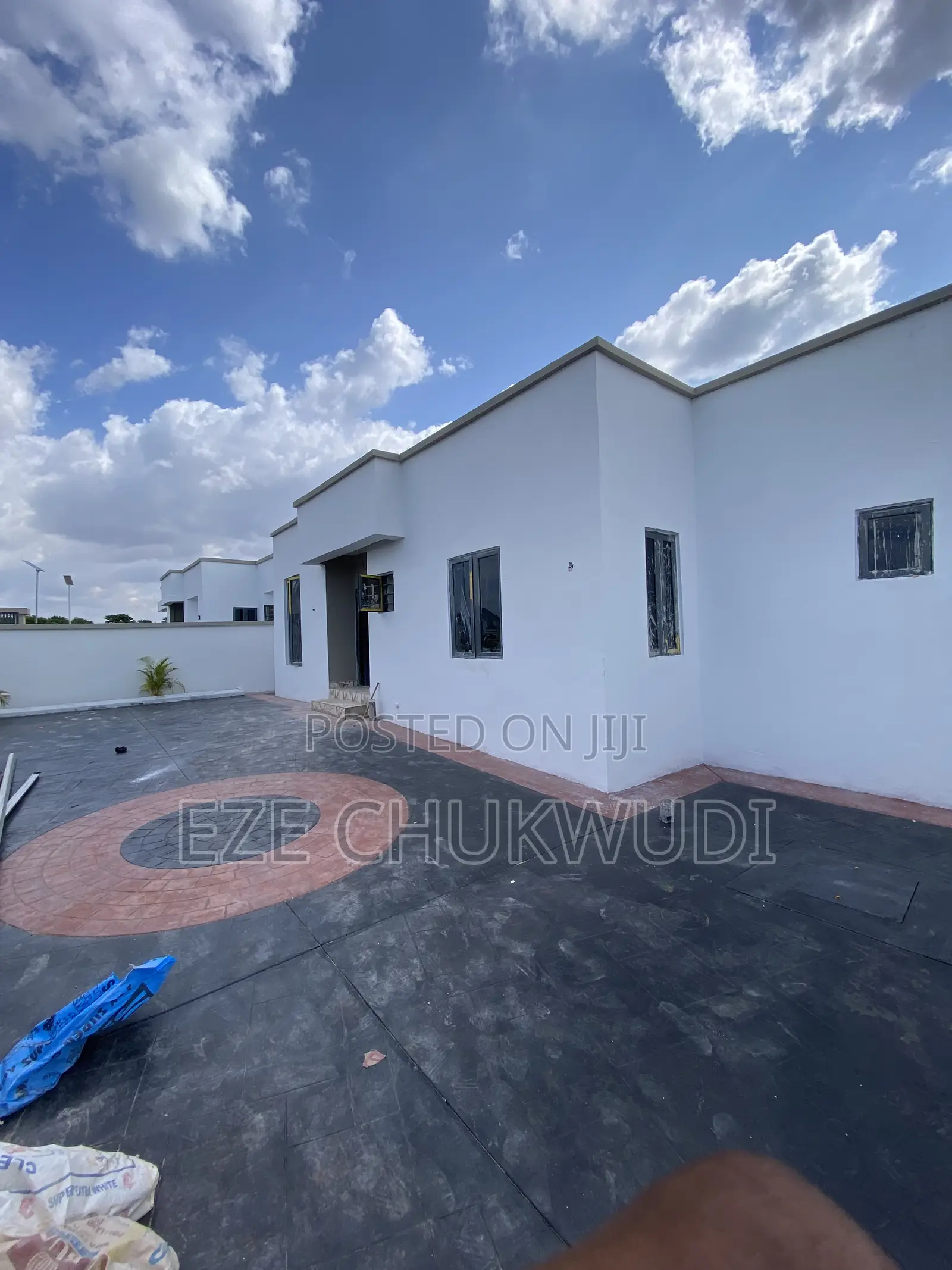 3bdrm Bungalow in Nike Lake Axis, Enugu for sale in Enugu