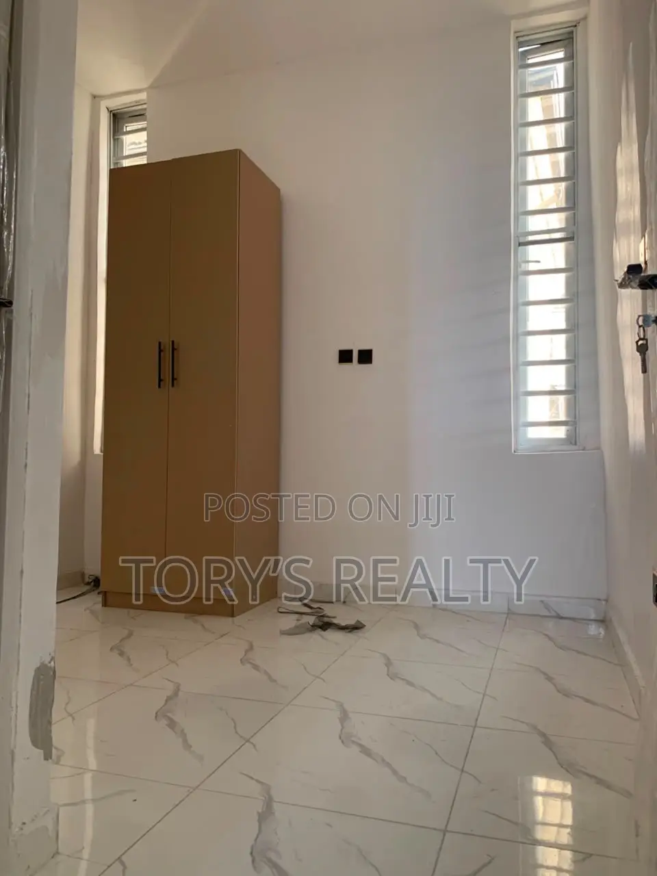 4bdrm Duplex in Ikota for sale in Ikota