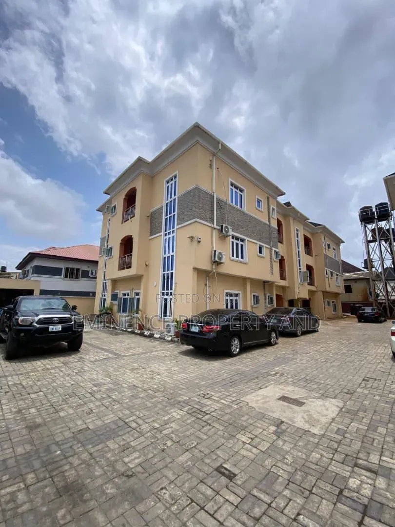 3bdrm Apartment in Chevron for rent in Chevron