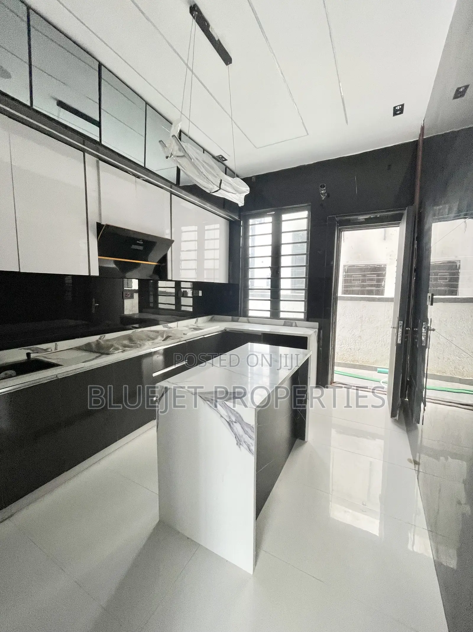 4bdrm Duplex in Ajah for sale in Ado / Ajah