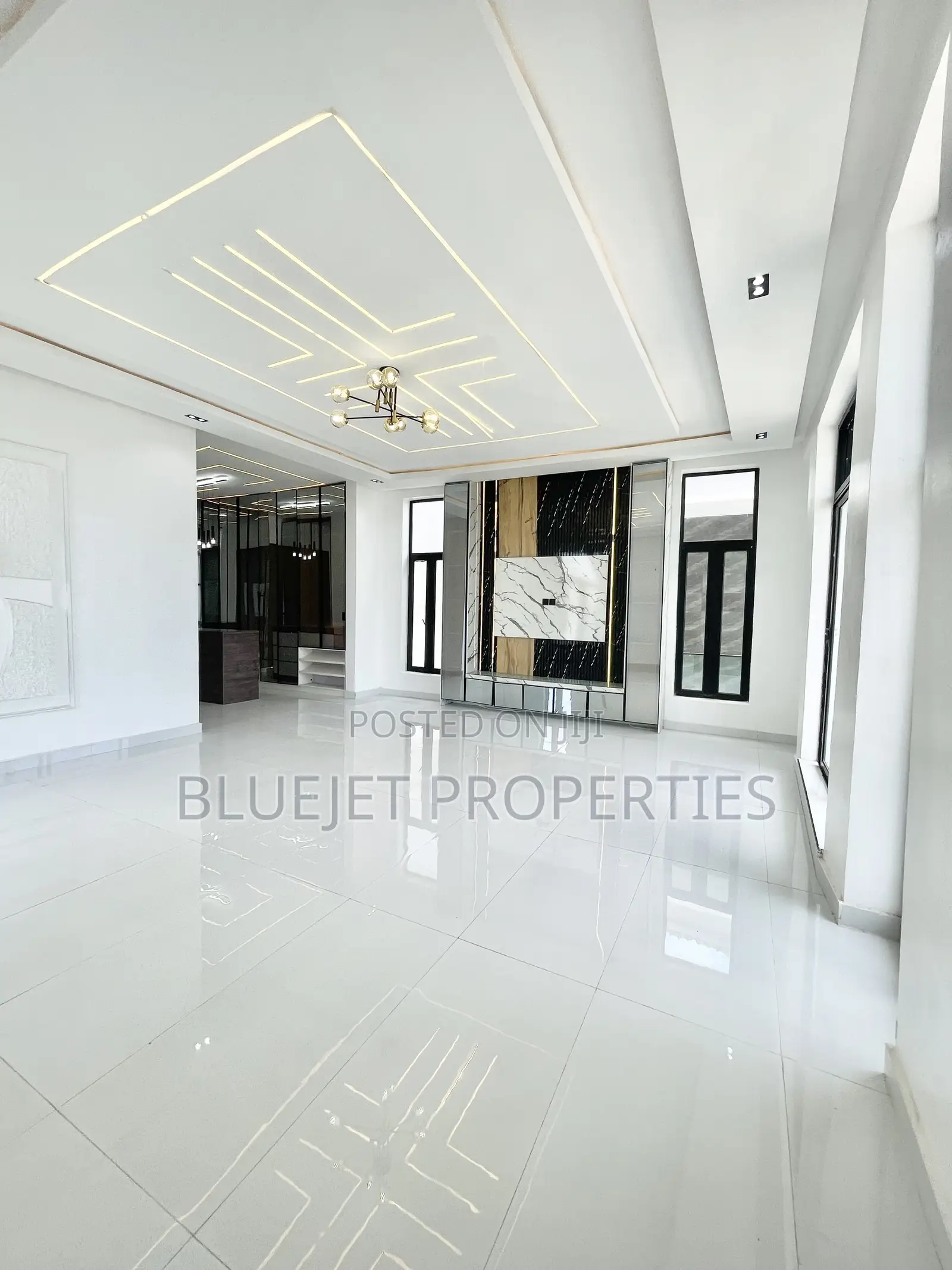 5bdrm Duplex in Ajah for sale in Ado / Ajah