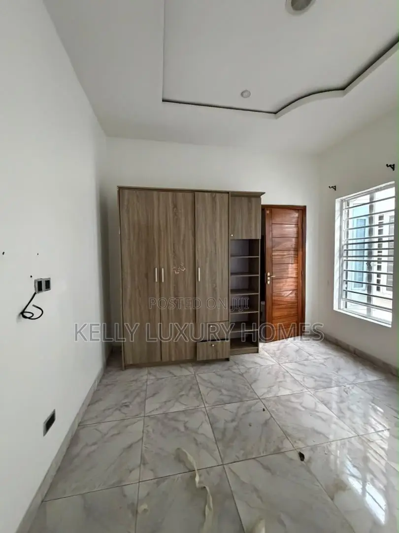 1bdrm Shared Apartment in Ikota for rent in Ikota