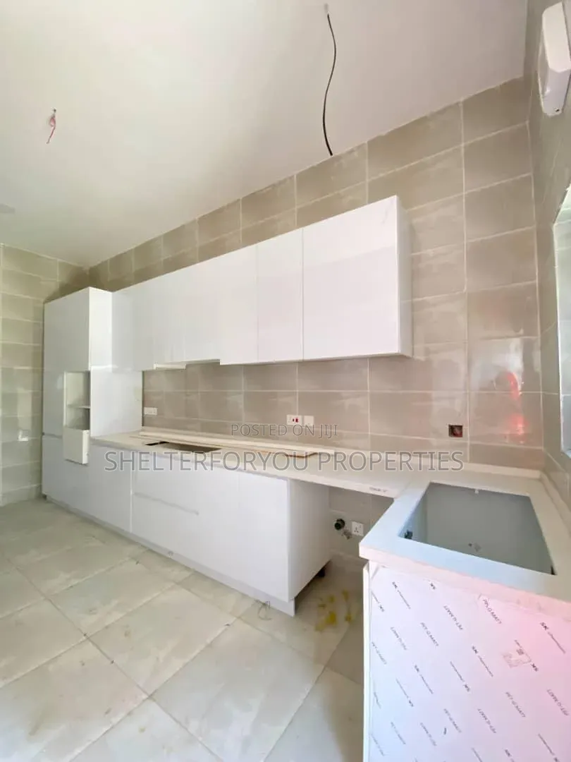 4bdrm Duplex in Victoria Island Extension for sale in Victoria Island Extension