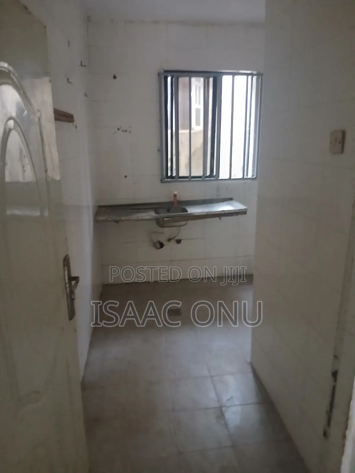 1bdrm Apartment in Apo Mechanic Estate, Central Business District in Central Business District