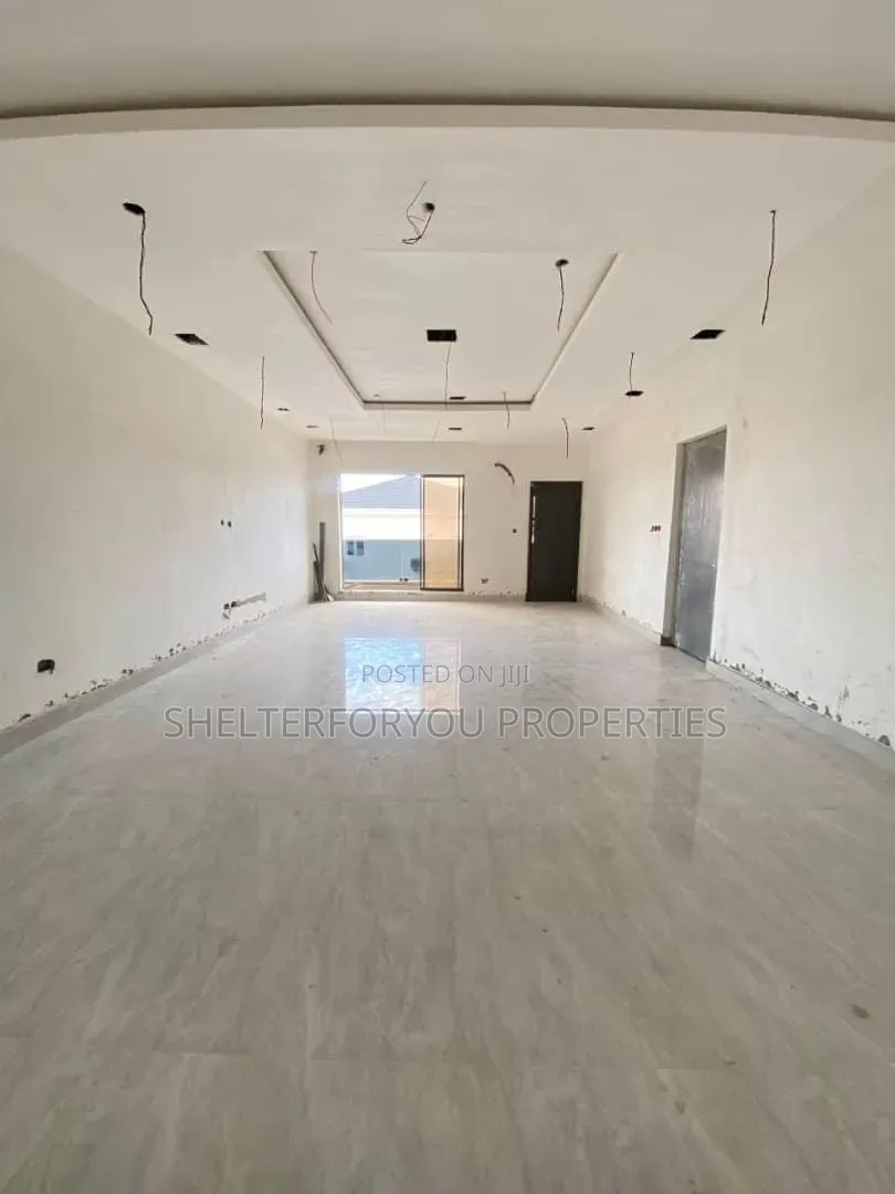 3bdrm Apartment in Victoria Island Extension for sale in Victoria Island Extension