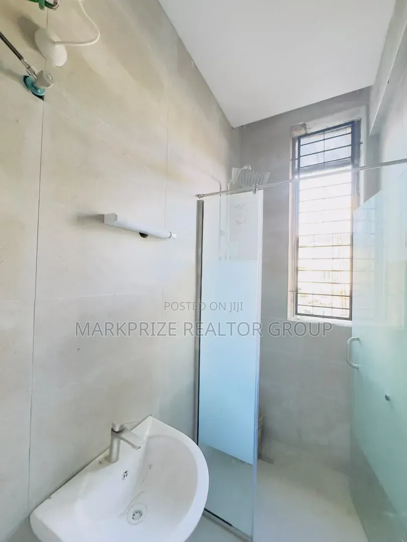 3bdrm Apartment in Ikeja Gra Lagos for sale in Ikeja GRA