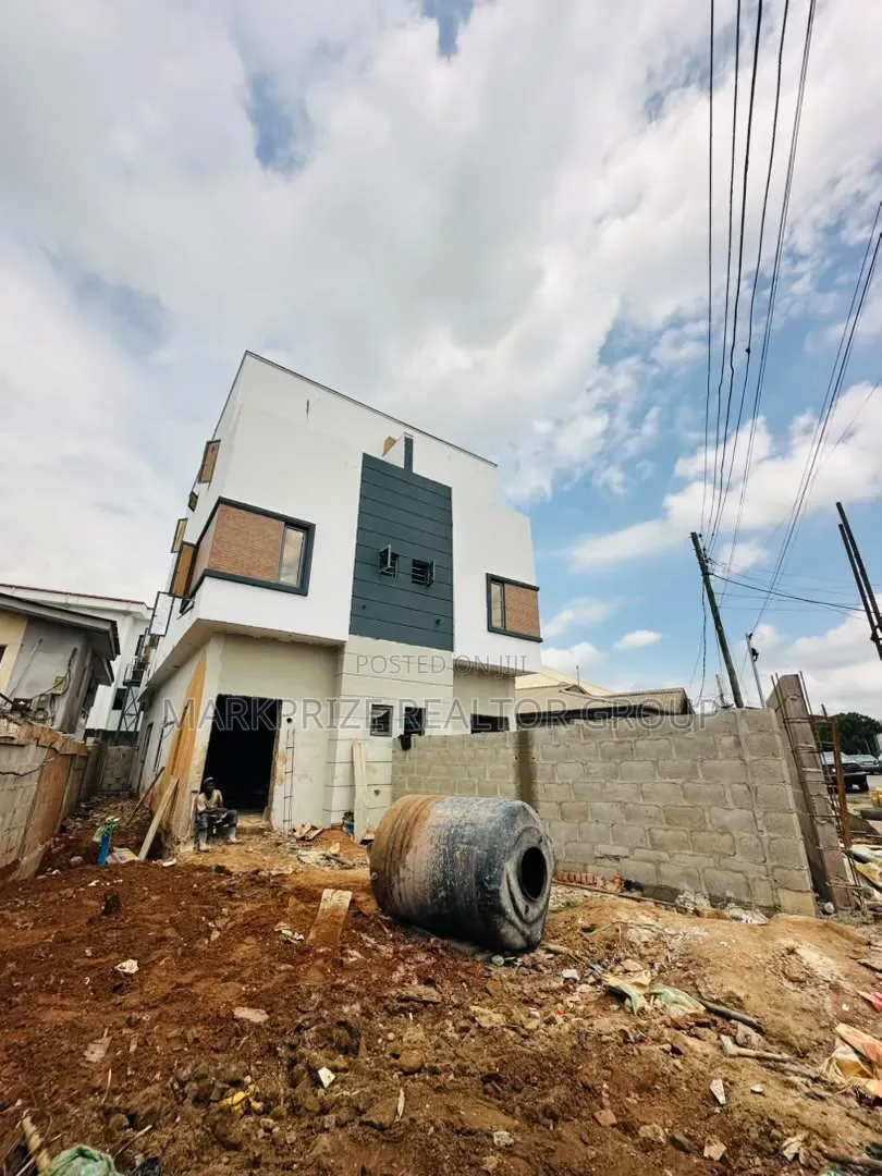 4bdrm Duplex in Magodo Gra Phase 1 for sale in GRA Phase 1