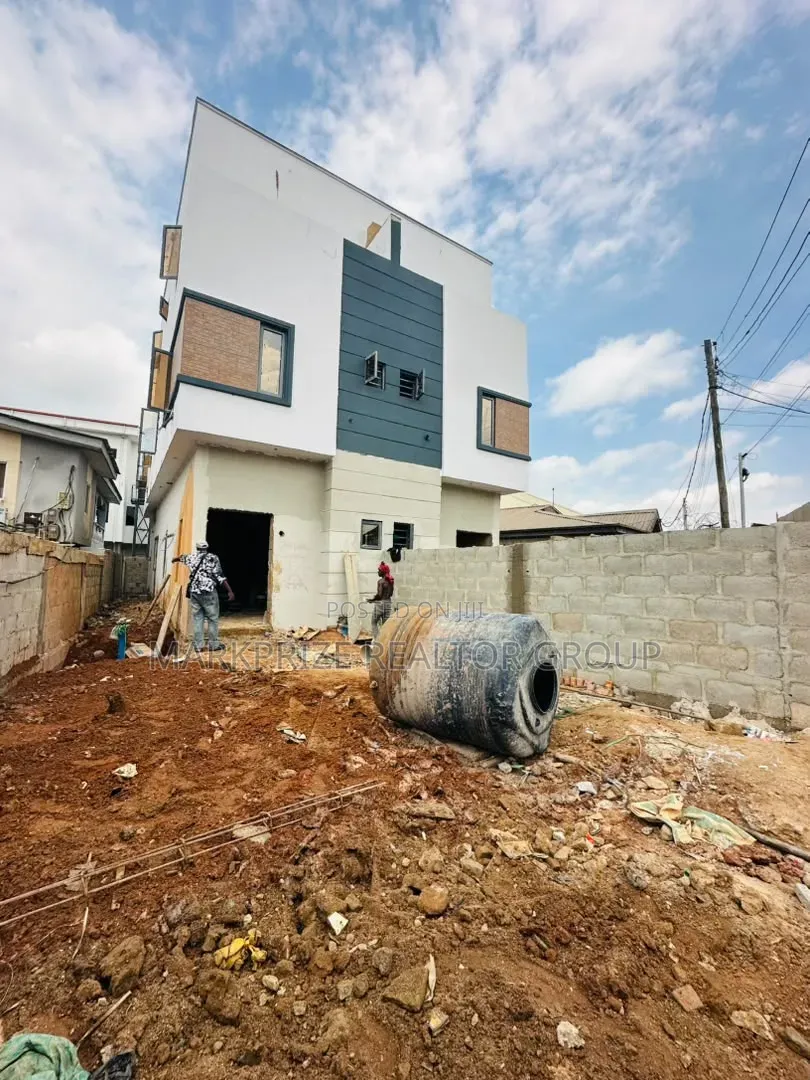 4bdrm Duplex in Magodo Gra Phase 1 for sale in GRA Phase 1