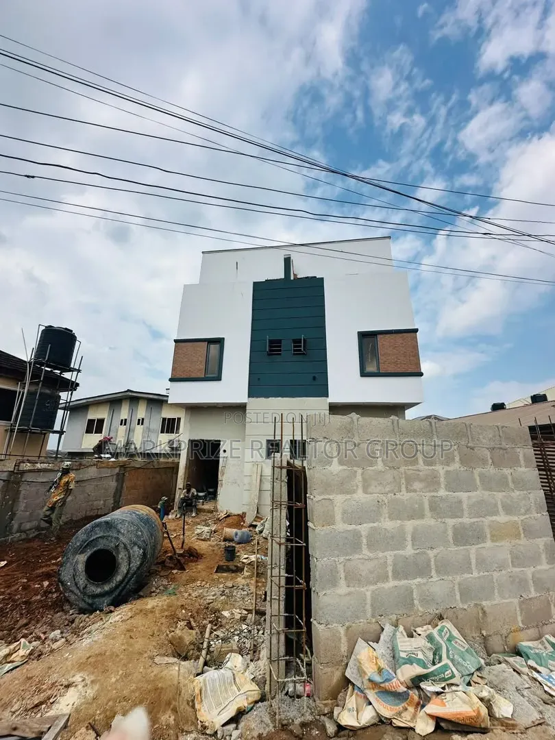 4bdrm Duplex in Magodo Gra Phase 1 for sale in GRA Phase 1