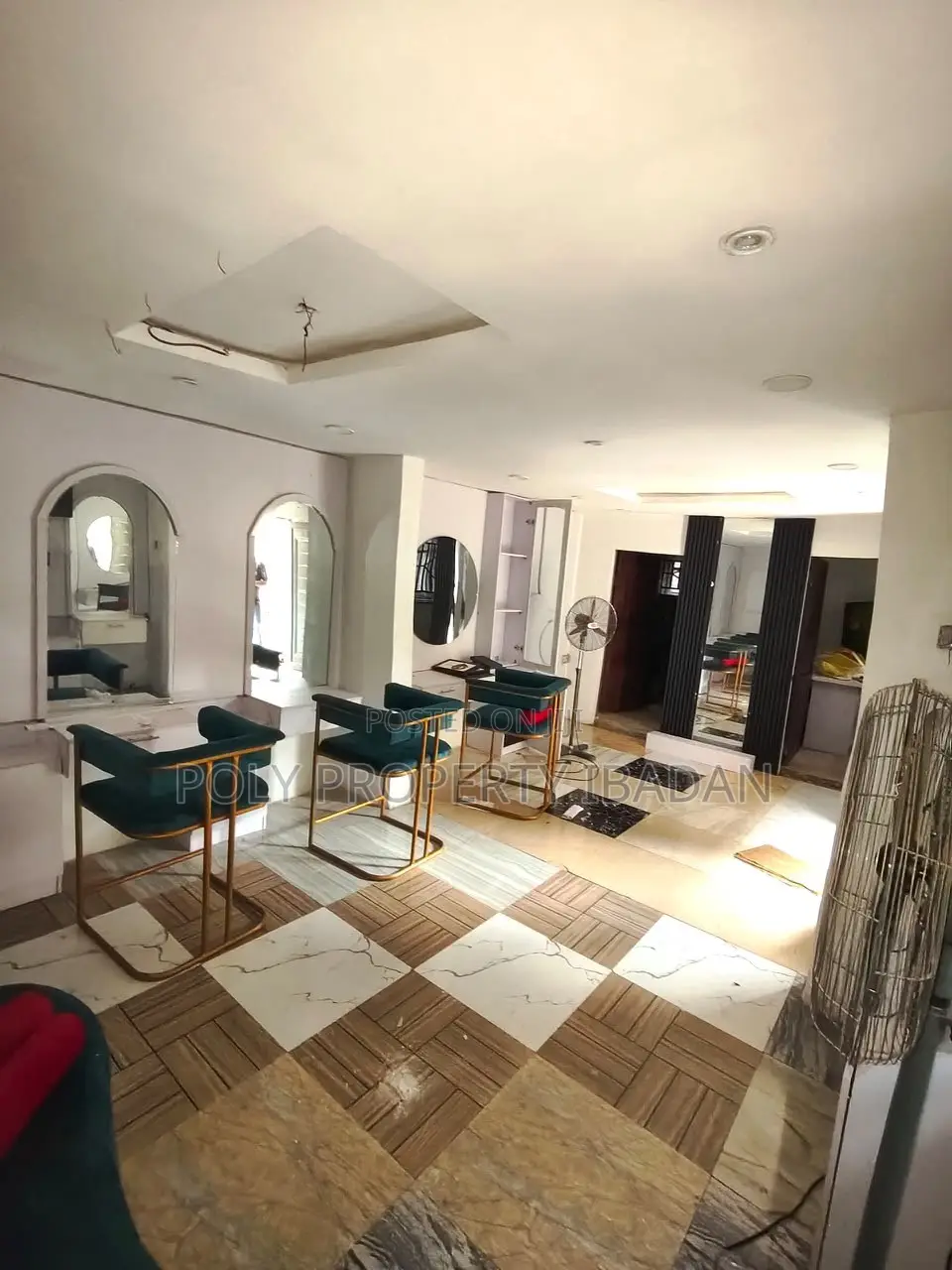 Double Spacious Shop in Agbowo