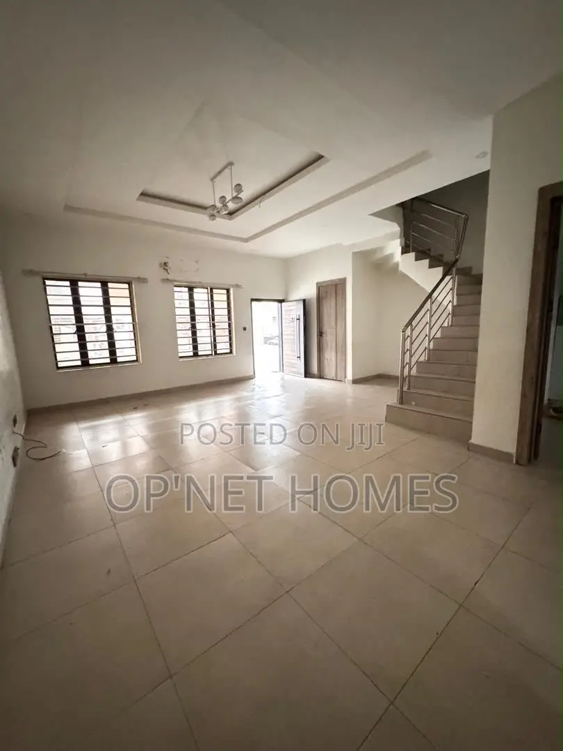 4bdrm Duplex in Lekki for rent in Lekki