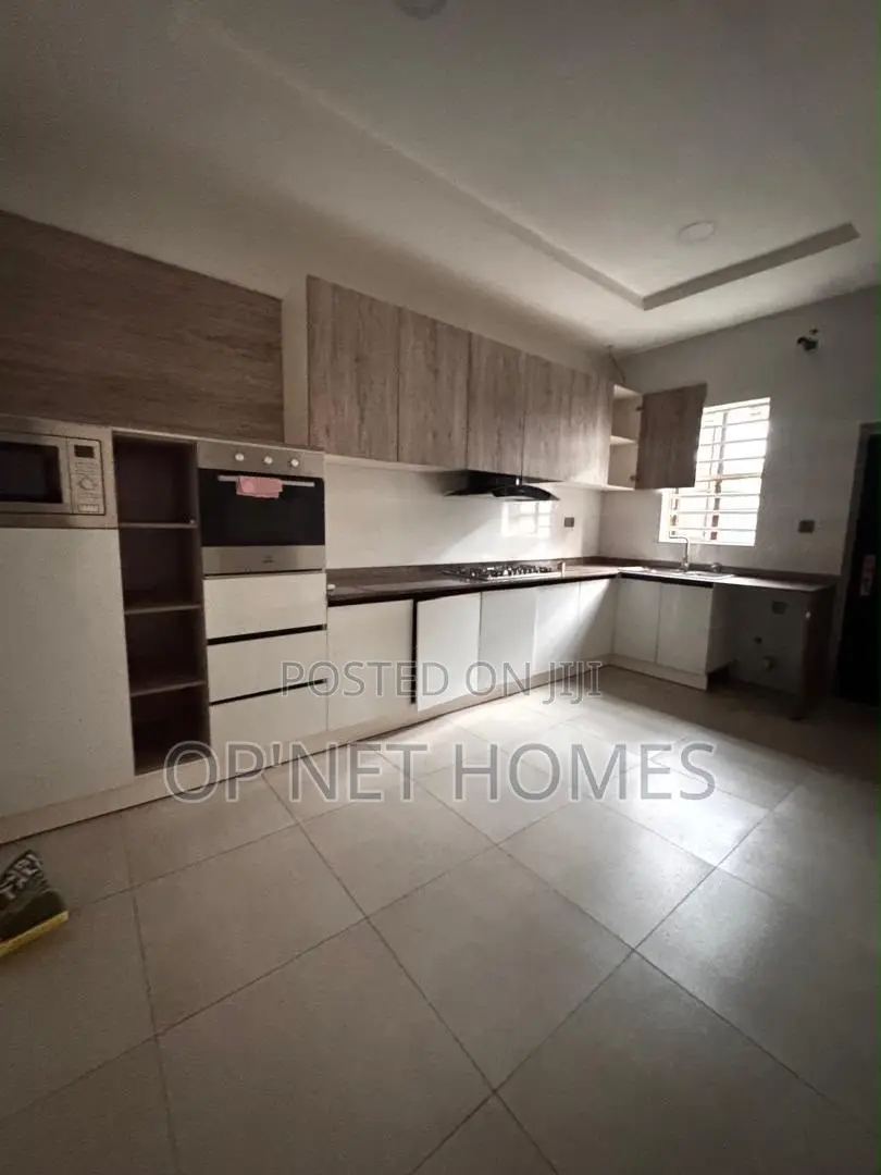4bdrm Duplex in Lekki for rent in Lekki