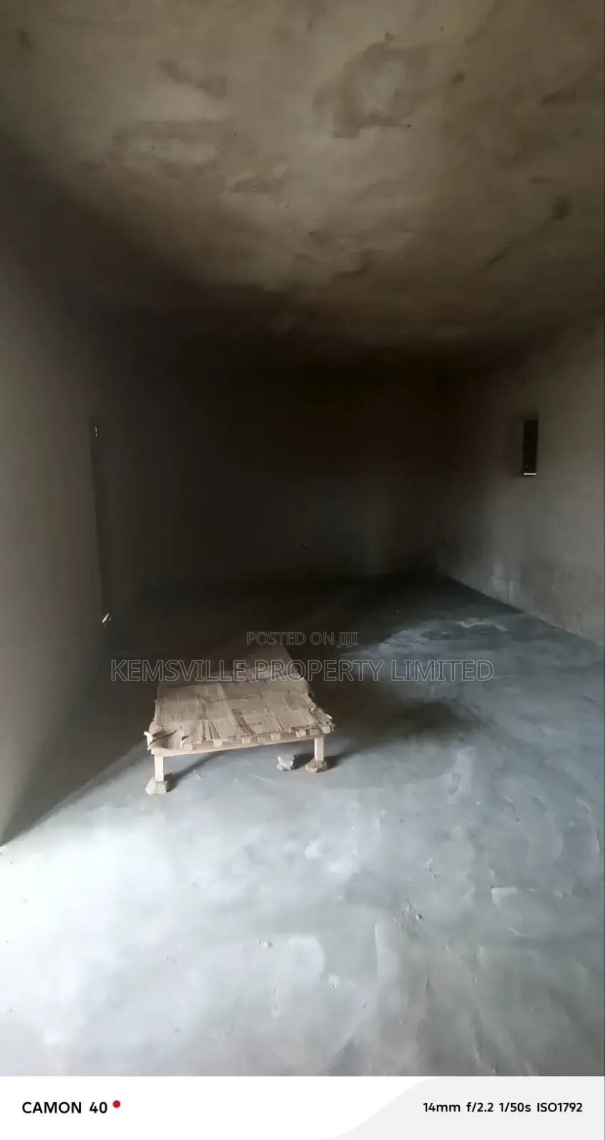Big Shop for Rent at U Turn Bus Stop. in Abule Egba