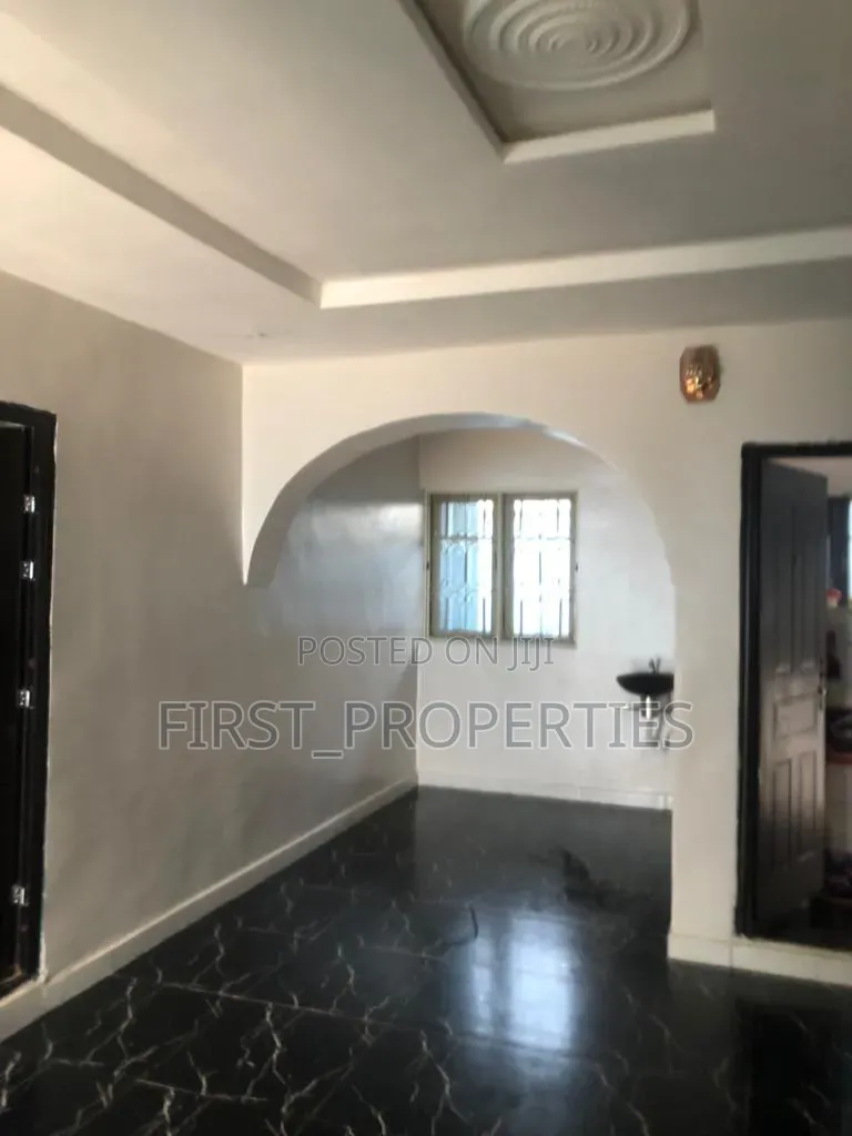 Furnished 6bdrm Block of Flats in Kuola, Oluyole Estate for sale in Oluyole Estate