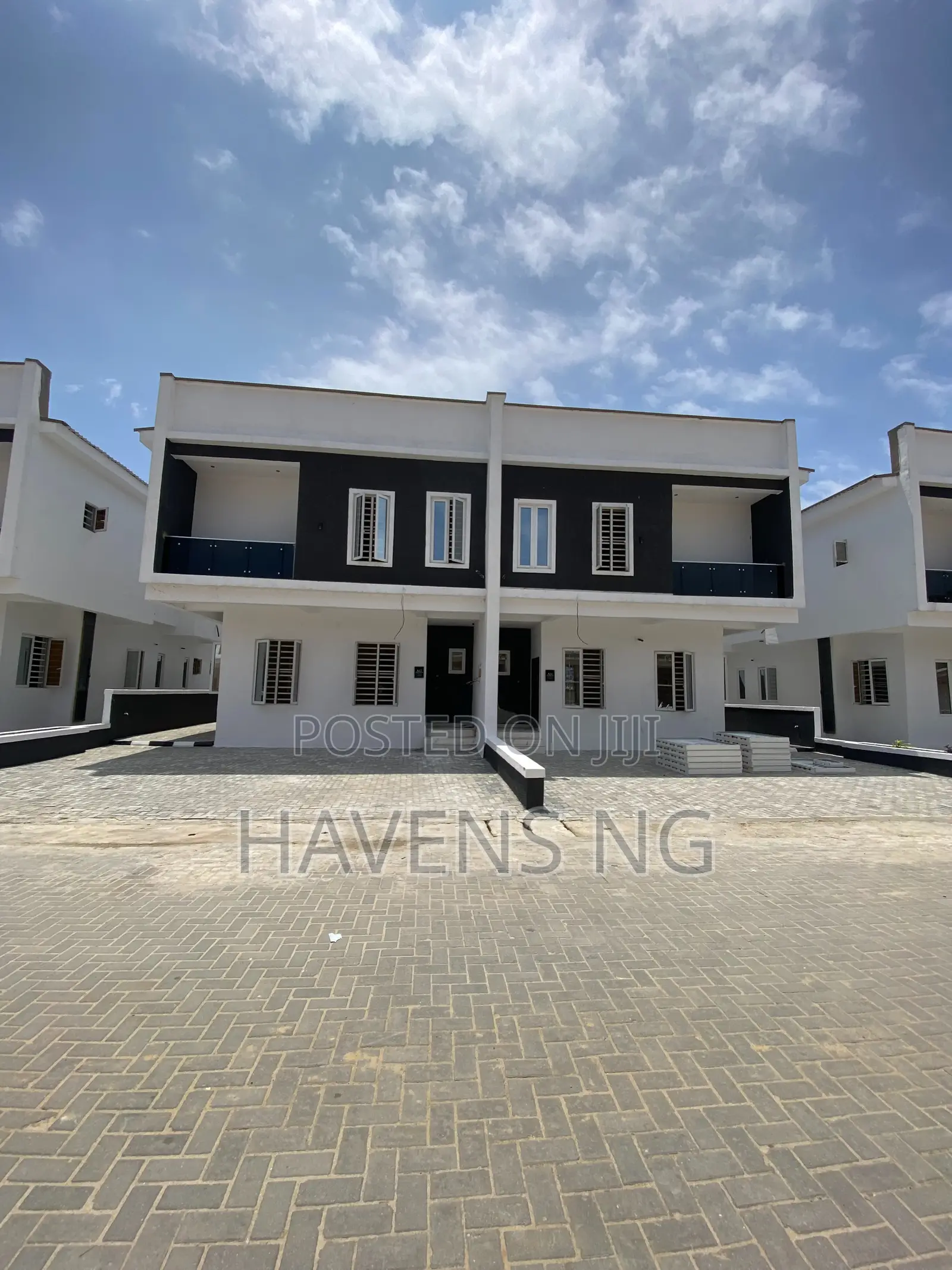 4bdrm Duplex in Abraham Adesanya Estate for sale in Abraham Adesanya Estate