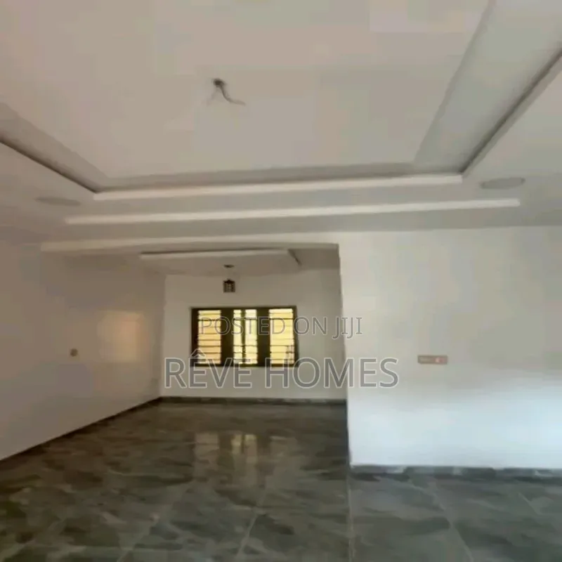 3bdrm Block of Flats in Akoka for rent in Akoka