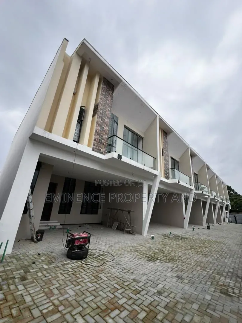 4bdrm Duplex in Thomas Estate for rent in Thomas Estate