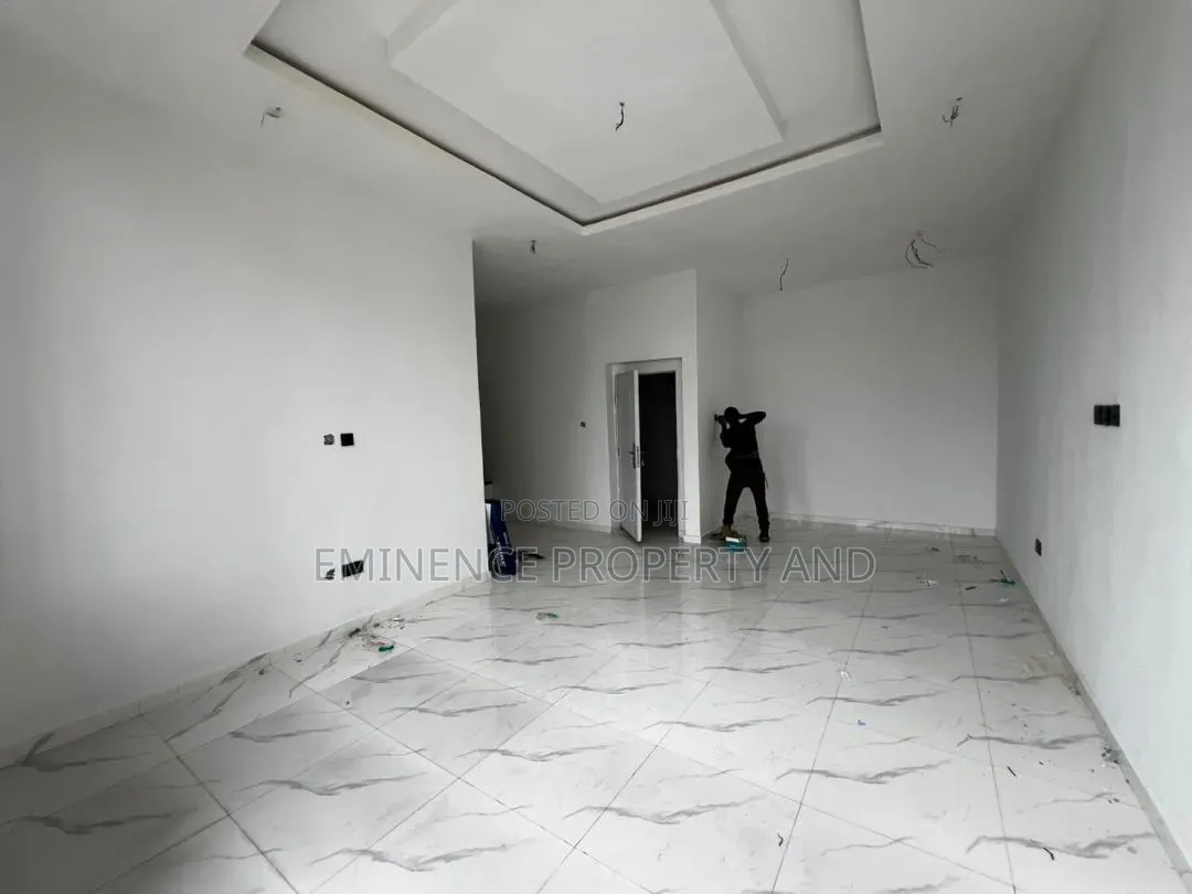 4bdrm Duplex in Thomas Estate for rent in Thomas Estate