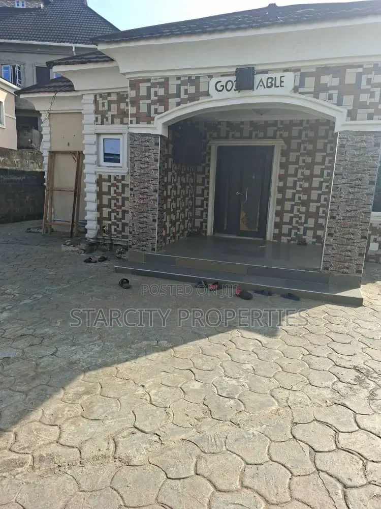 Furnished 3bdrm Bungalow in Unique Estate, Baruwa for sale in Baruwa