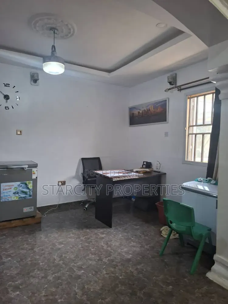 Furnished 3bdrm Bungalow in Unique Estate, Baruwa for sale in Baruwa