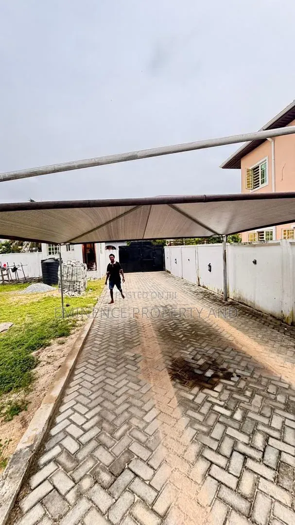 2bdrm Apartment in Ogombo for rent in Ogombo