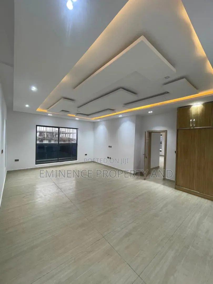 2bdrm Apartment in Chevron for rent in Chevron